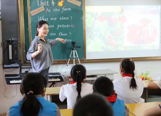 为什么要学英语_优学通英语天天练听课要钱吗_没基础学初中英语要多少时间