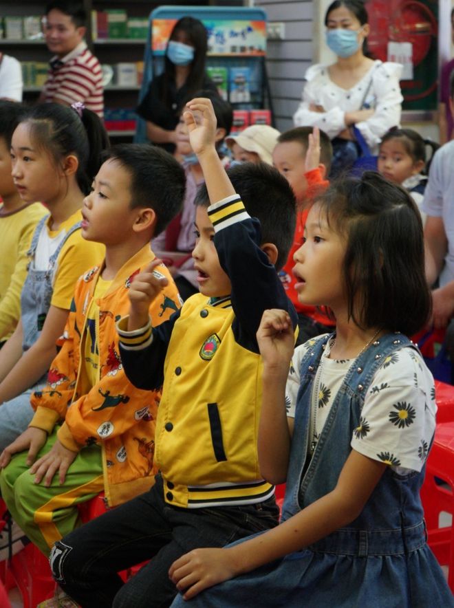 学习英语口语的学习收费的_一起学习英语_免费学习英语 免费学习英语